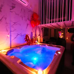 villa-bono-jacuzzispa.fr-provencehotel.com/